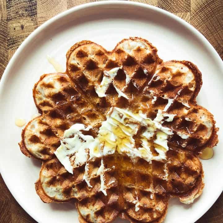 Vegan Waffles - Easy & Crispy